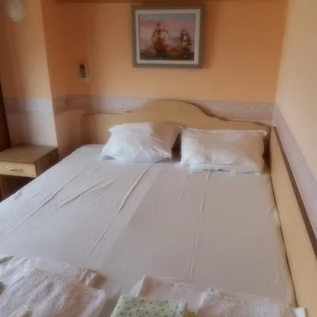 Guest Ribarska Hizha Case de vacanță *