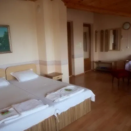 Case de vacanță Guest Ribarska Hizha