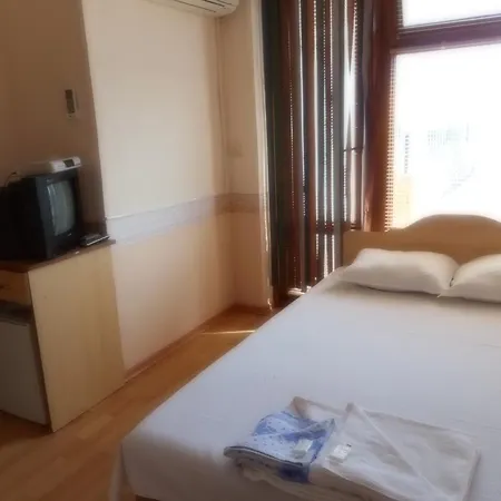 Guest Ribarska Hizha Şabla