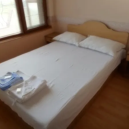 Guest Ribarska Hizha Case de vacanță Şabla